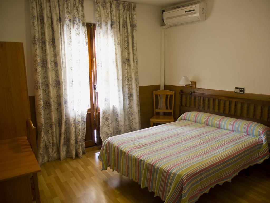 ويسكا Hostal Lizana الغرفة الصورة