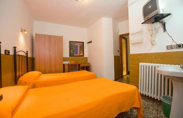 ويسكا Hostal Lizana المظهر الخارجي الصورة